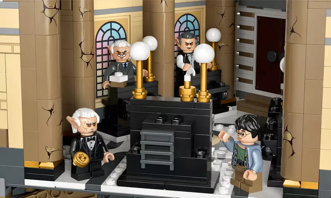 LEGO Harry Potter™ Gringotts™ Wizarding Bank Collector’s Edition 76417