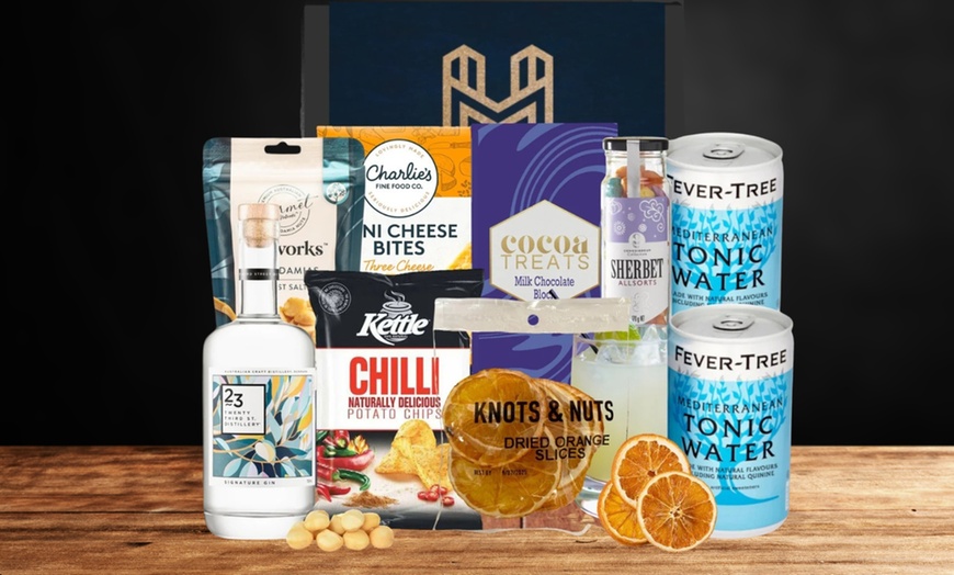 Image 1: Whisky, Snacks & Grooming Kit for Him in a Premium Gift Hamper