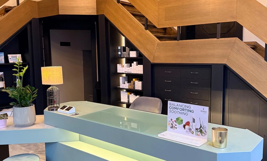 Image 7: Beauty-Paket mit Wimpern- und Augenbrauen-Lifting und Aqua-Facial 