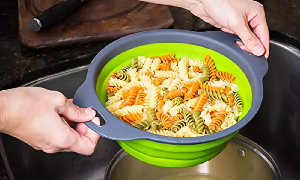 Panier égouttoir pliable