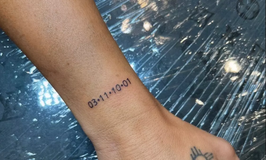 Microblading Session or 3D Areola Tattoo or Classic or Volume Lashes