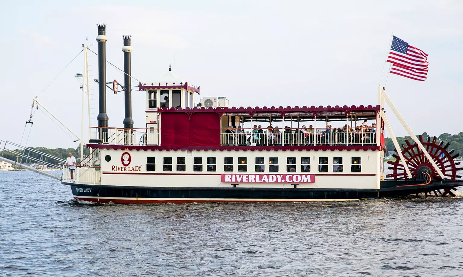 Enjoy a Lunch or Dinner Cruise with Admission for Tuesday to Saturday