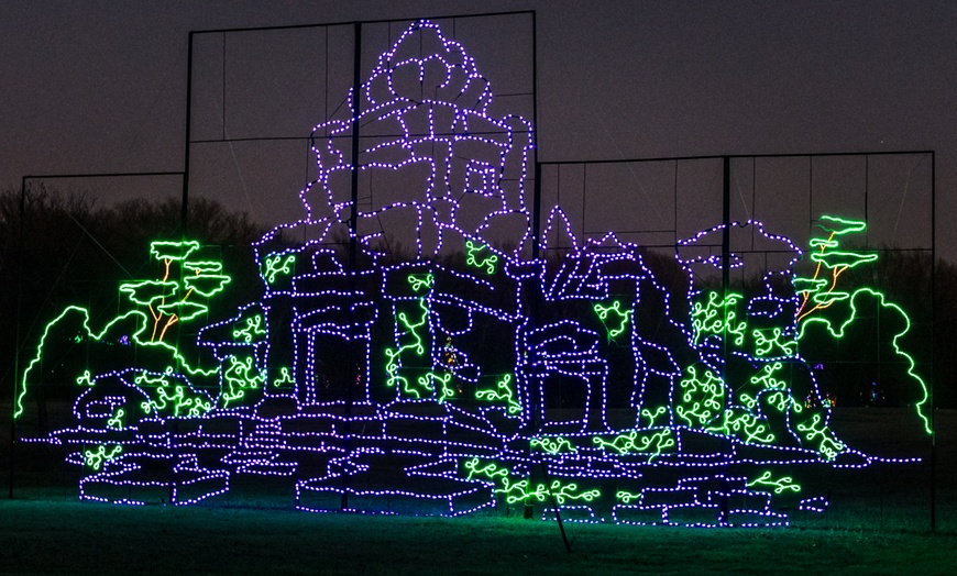 Image 4: Entry to Branson's Premier Drive-Thru Christmas Lights Show