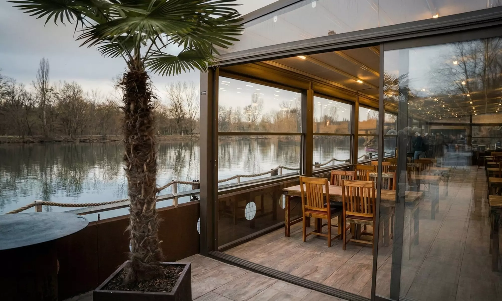 Blind-Date-Dinner für 1 Person – Finde deine große Liebe