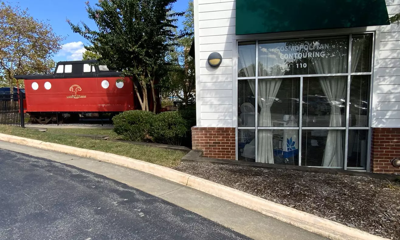 Signature Facial at Cosmopolitan Contouring (Up to 55% Off)