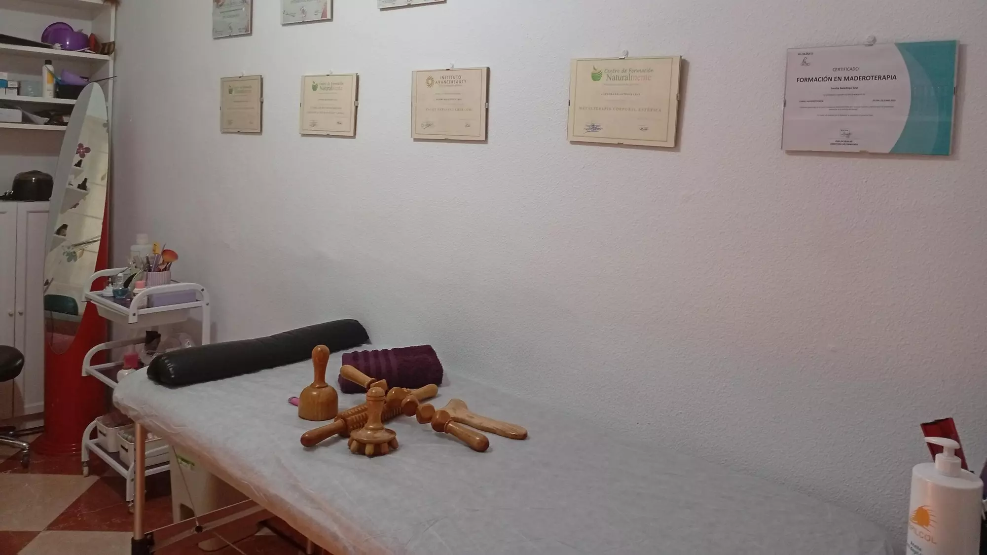 Masaje ritual relajante o drenaje linfático de 45, 60 o 90 min. para 1