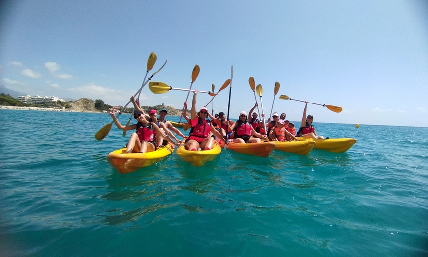 Image 9: Ruta en kayak y esnórquel la Villajoyosa para hasta 8 personas