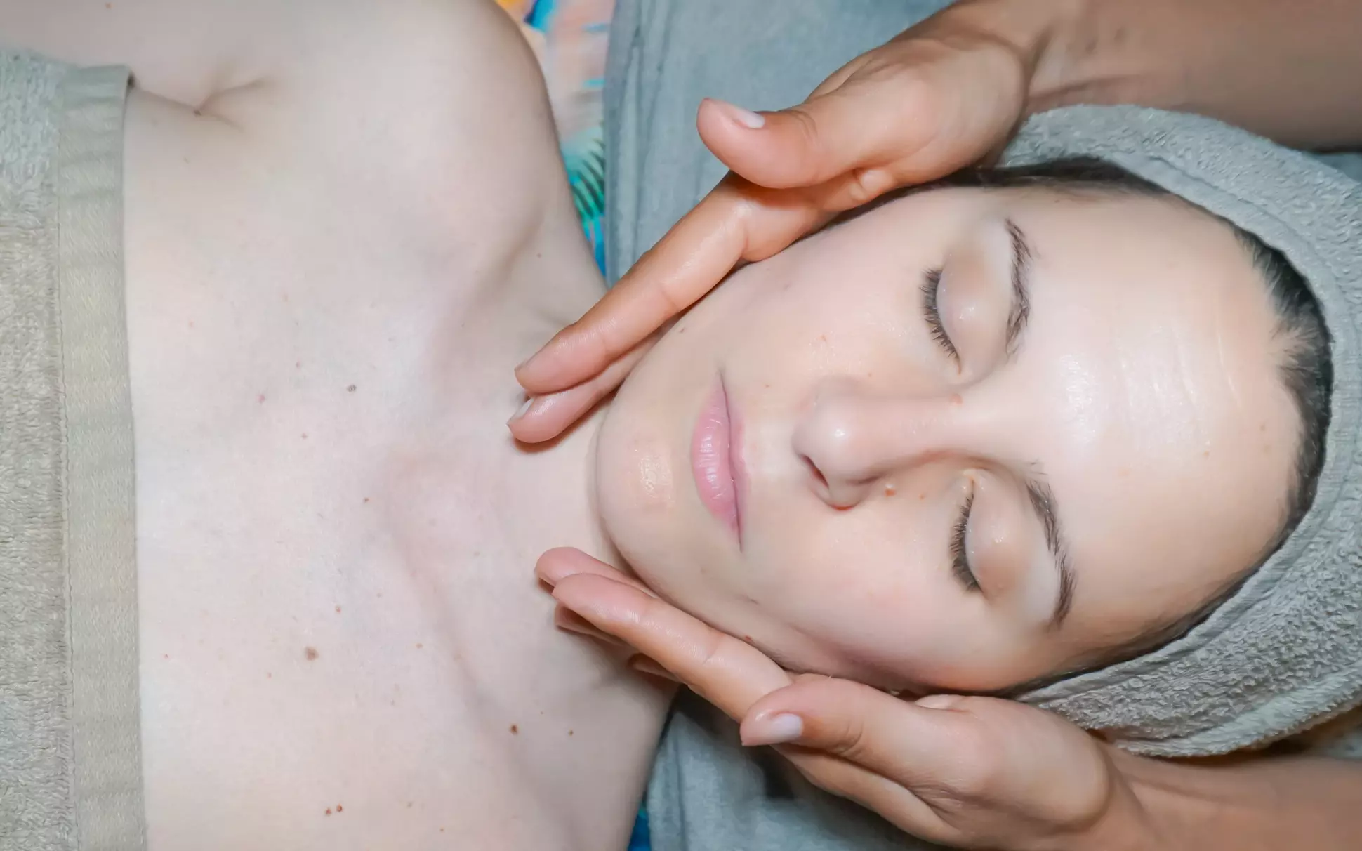 Ritual facial Spa con exfoliación y masaje