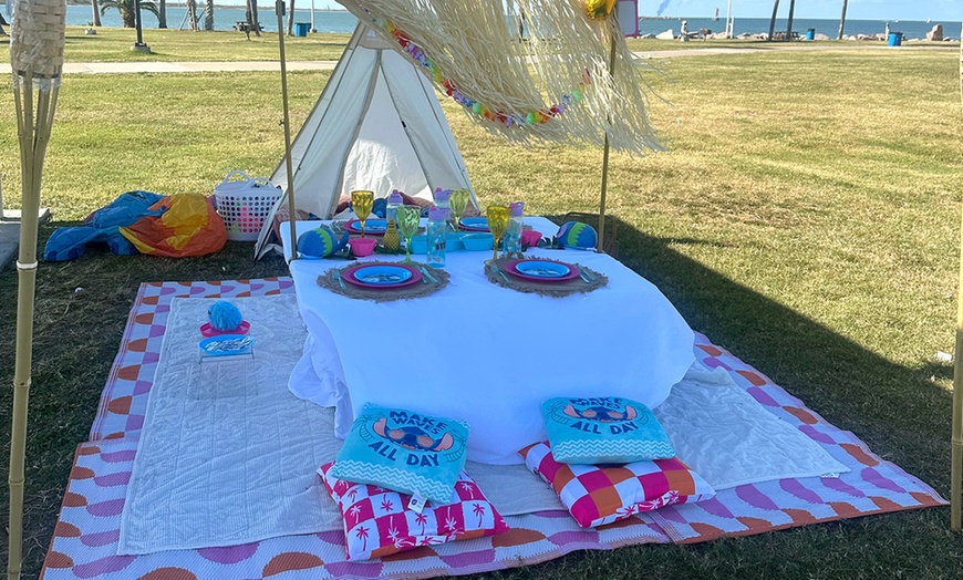 Image 5: Unforgettable Luxury Picnics with Personalized Touch