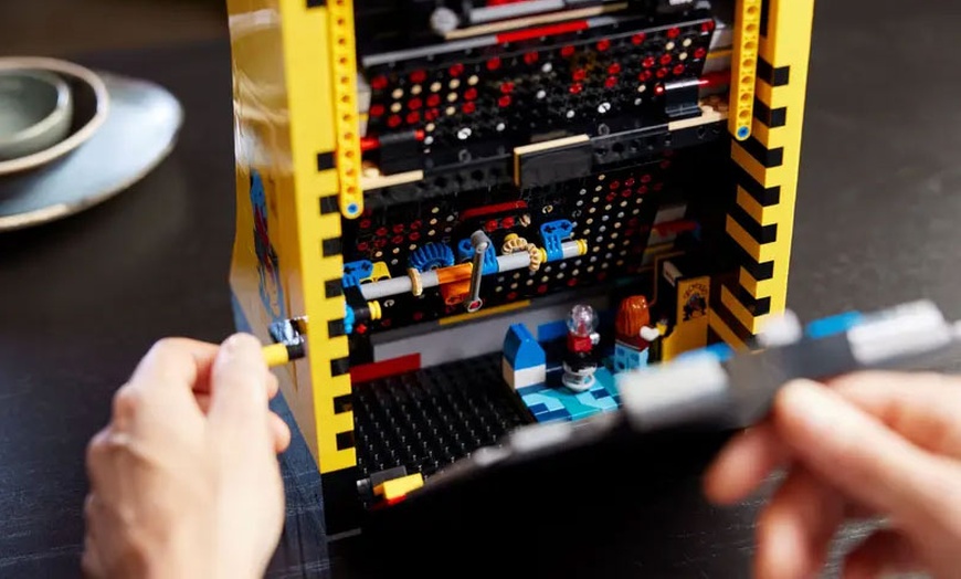 Image 5: LEGO Icons Pac-Man Arcade Machine