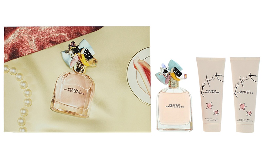 Image 4: Marc Jacobs 3- or 4-Piece Gift Set