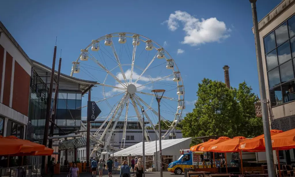 4* City Center Bliss in Bristol: Deluxe or Executive Room for 2