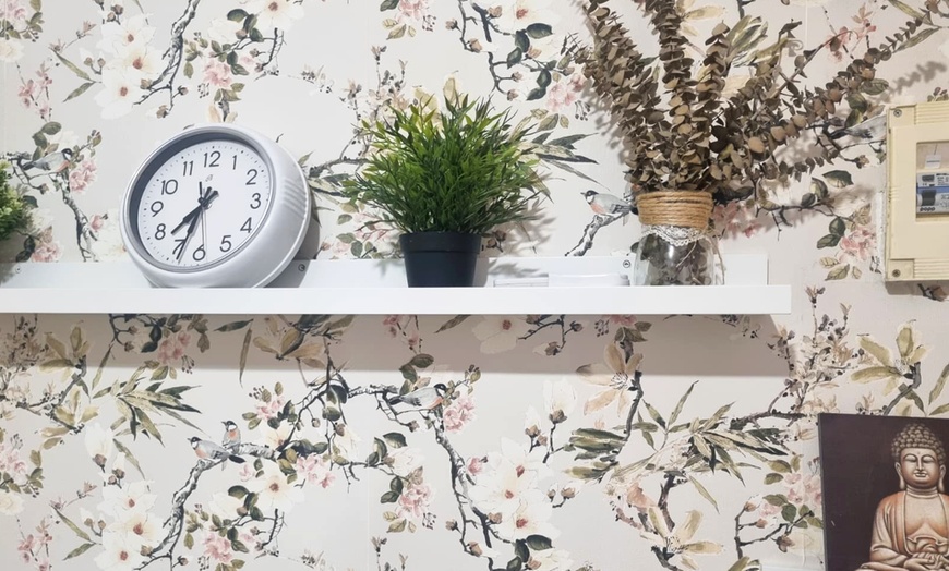 Image 16: Manicura o pedicura exprés con esmaltado normal o permanente