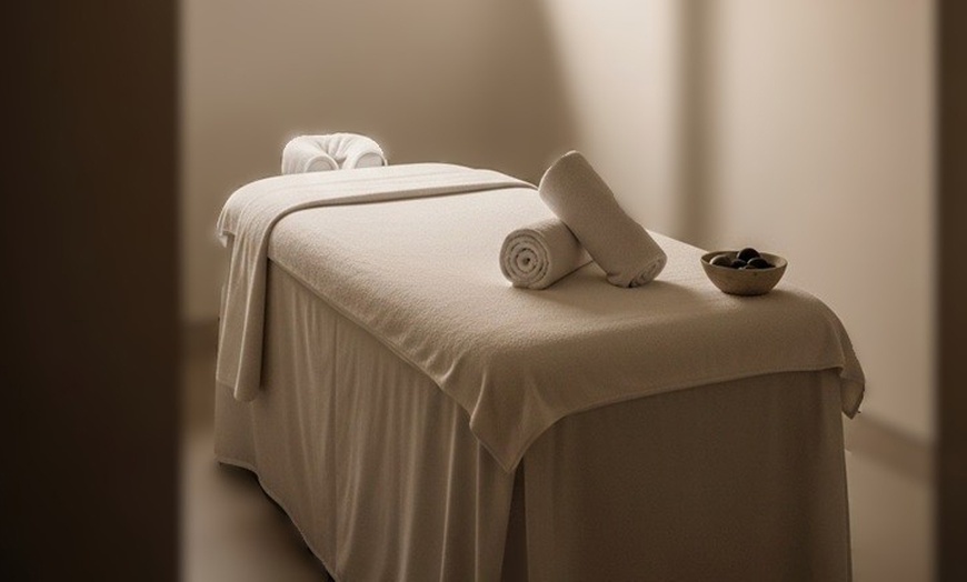 Image 2: Hasta 9 sesiones reductoras de cavitación, electroestimulación y preso 