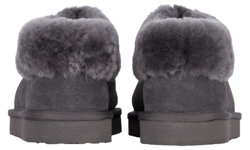 Image 3: Redfoot Women’s Sheepskin Bootie Slippers