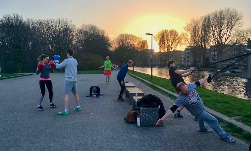 Image 2: Natuurlijk high van sport en beweging in 5 of 9 trainingen