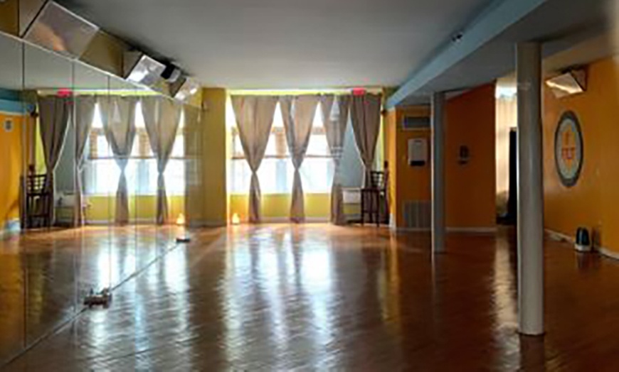 Image 2: Dive into 1 Week/1 Month of Unlimited Yoga, First-Time Students Only 