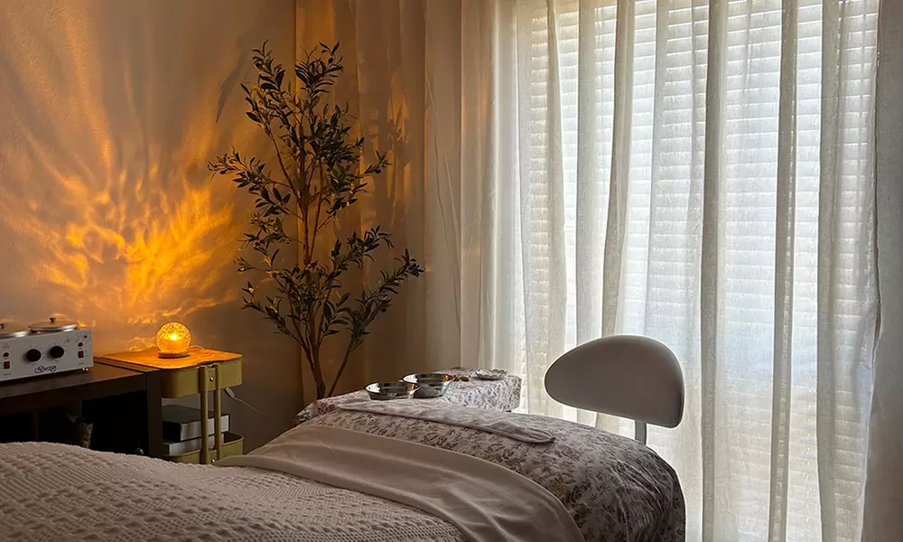 Custom Facial + Full Body LED Red Light Therapy