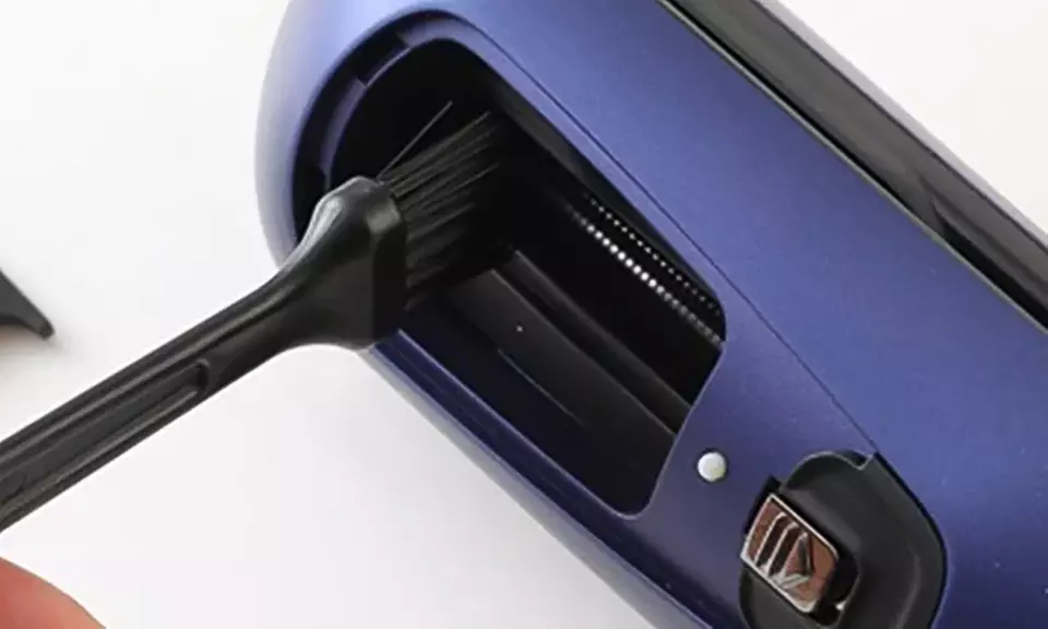 Tagliacapelli ricaricabile per doppie punte