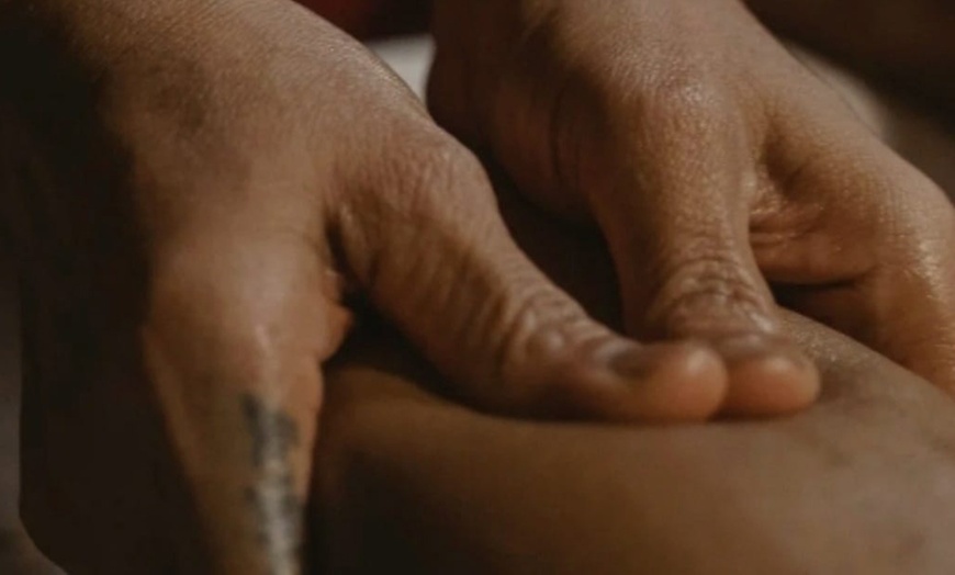 Image 3: 30 - 60 Min. Teilkörper- oder Ganzkörper-Faszienmassage für 1 Person