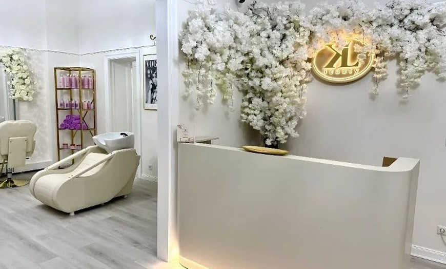 Image 9: Mani oder Pedi mit Schellack im Beauty Salon der TV-Ikone KADER LOTH