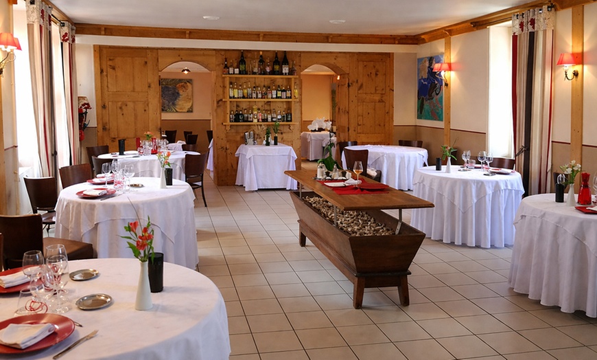 Image 6: Menu gourmand 7 services avec accords mets et vins en option au Tilia