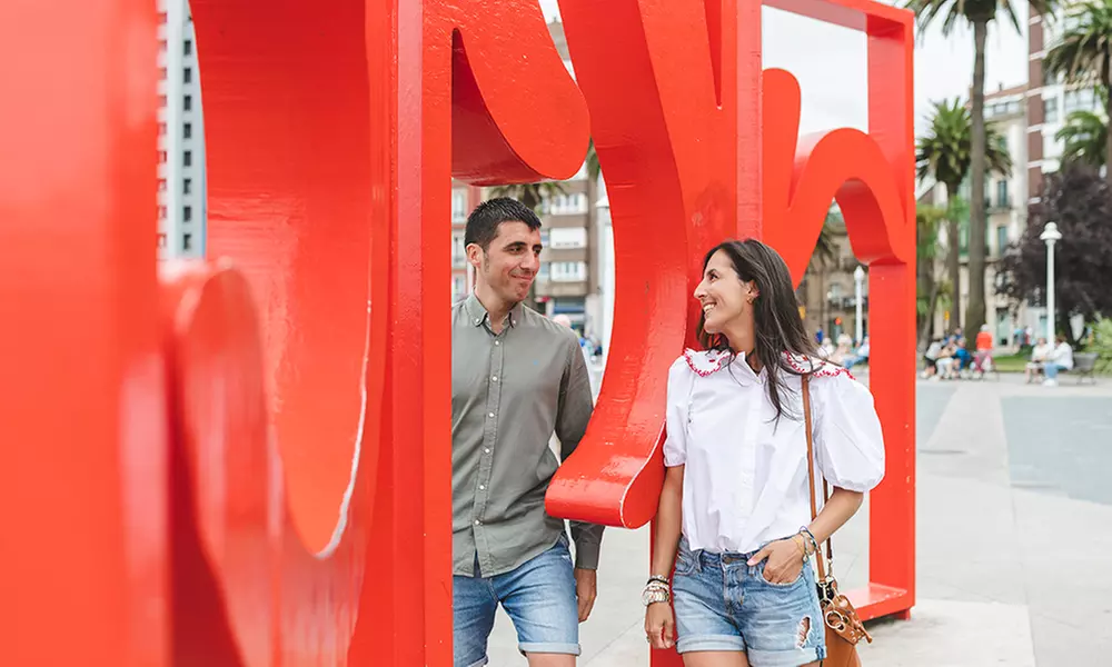 Sesión de fotos en pareja en la playa o cualquier lugar de Gijón