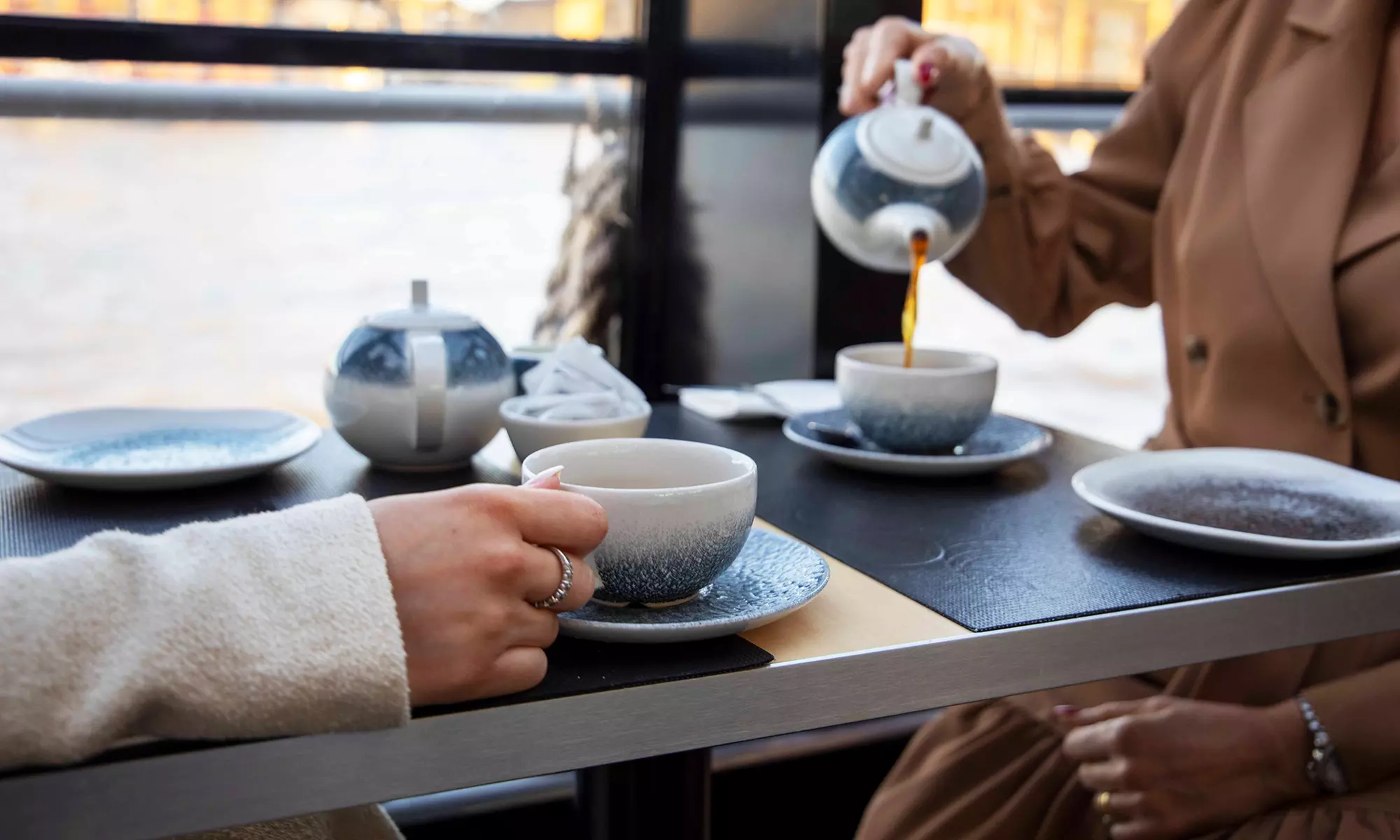 All Aboard! Classic Afternoon Tea Cruise with London Sightseeing