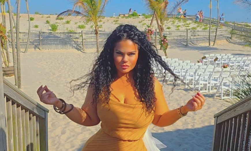 Image 6: Achieve a Stunning Glow with Express or Regular Solution Spray Tan