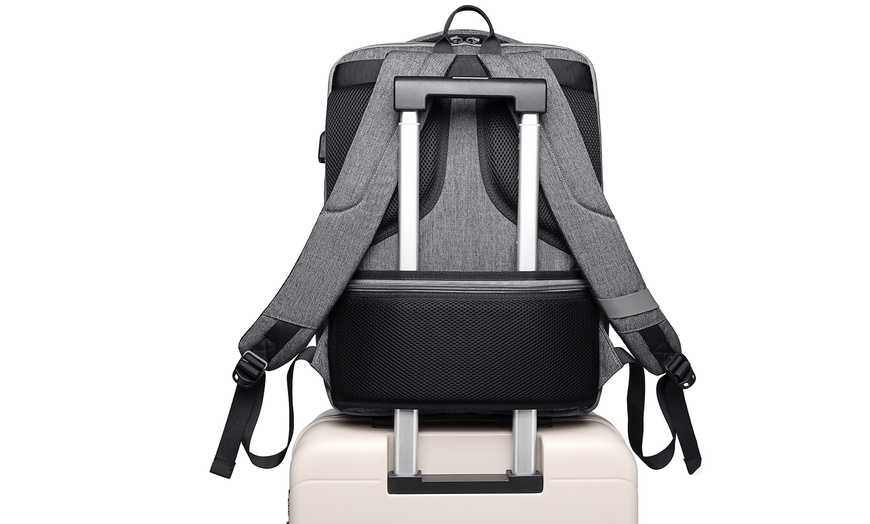 Image 8: Compacte backpack met usb-oplaadpunt