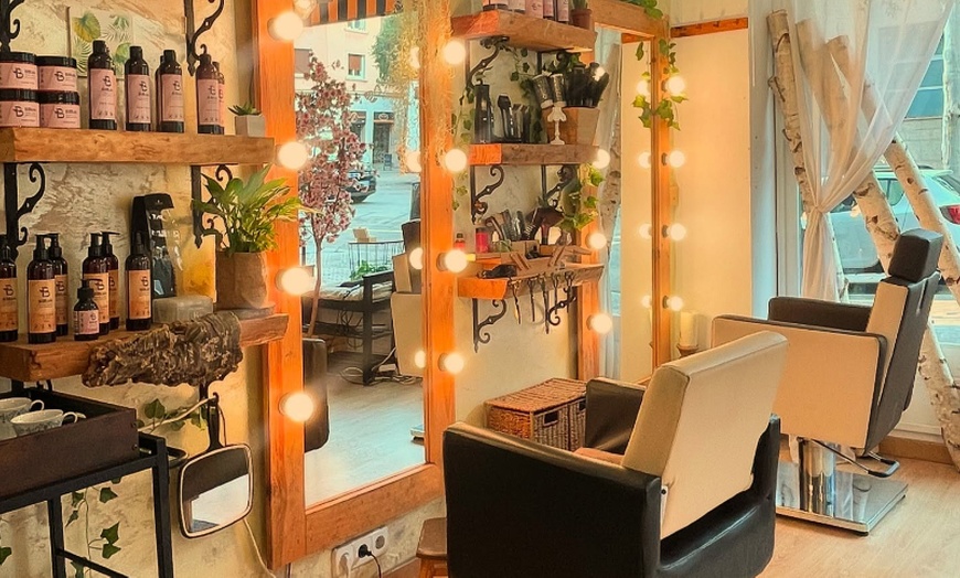 Image 4: Sesión de peluquería con alisado de queratina brasileño 