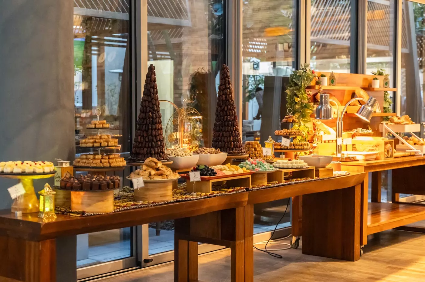 Ramadan Iftar Buffet with Drinks for a Child or Up to Four Adults - Image 5