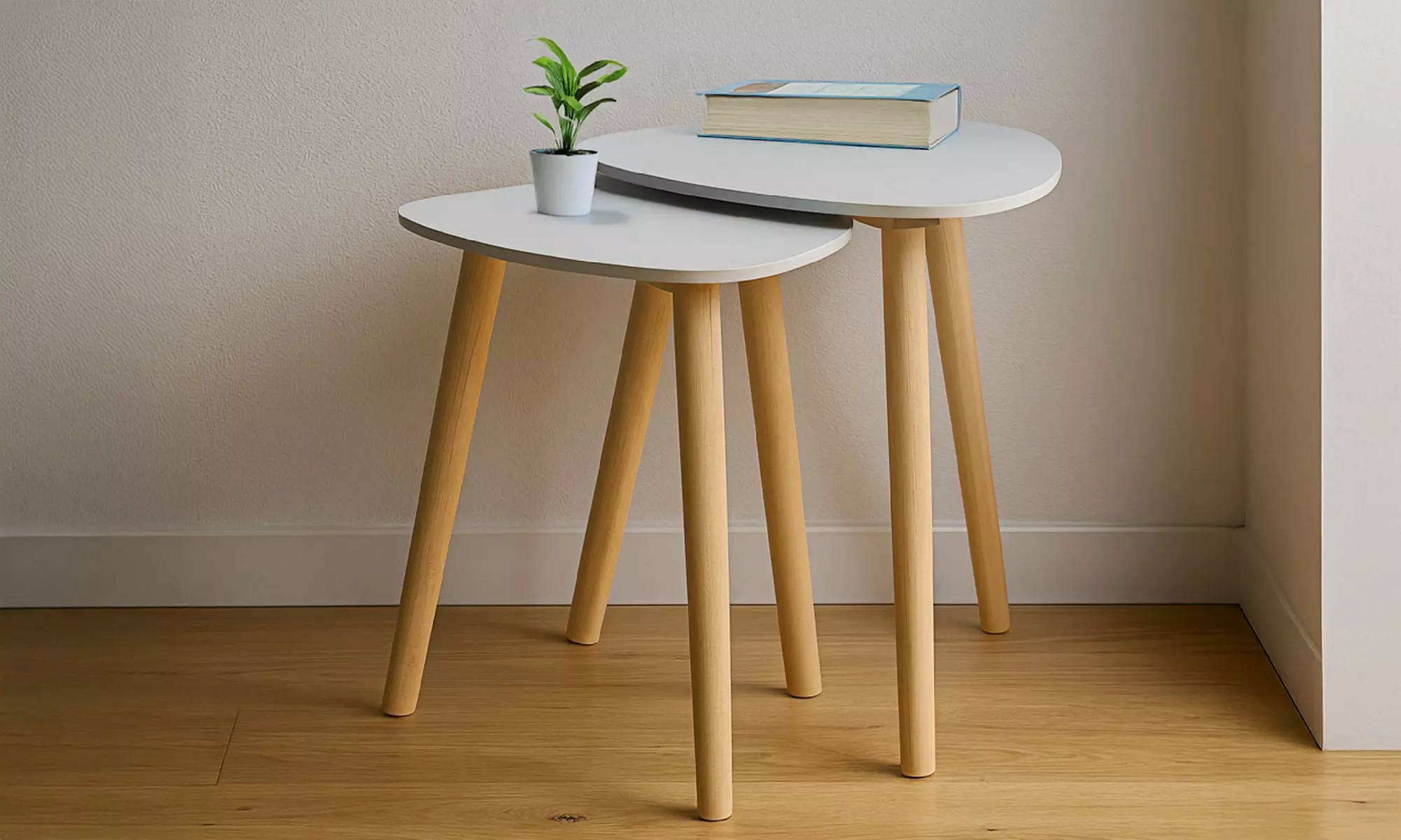 Juego de 2 mesas auxiliares de estilo nórdico en color blanco y con patas de madera, con envío gratuito - Primary Image