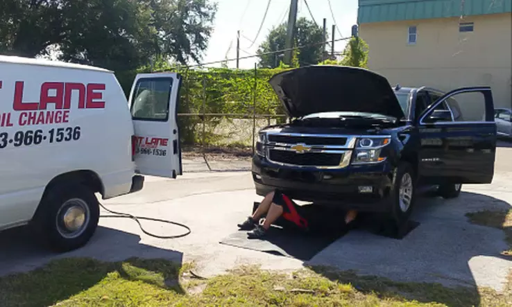 Up to 25% Off on Oil Change - Full Service at Pit Lane Express Oil Change - Primary Image