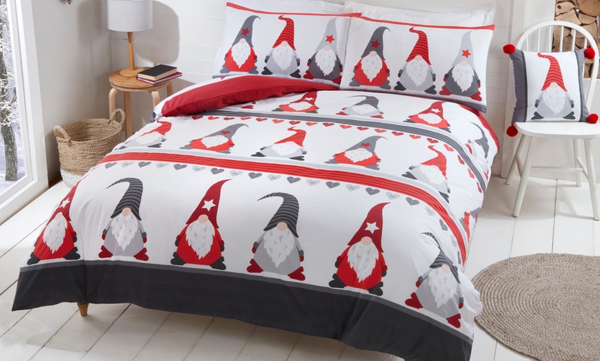 Image 1: Festive Gonks-Print Duvet Set