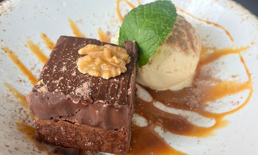 Image 14: Menú Esencial, Deluxe o Deluxe Prémium a elegir para 2 o 4 personas