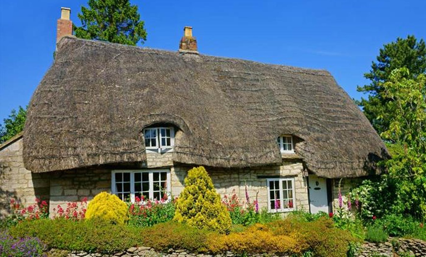 Image 1: Ticket to Extended Cotswolds Visit and Blenheim Palace with Cream Tea