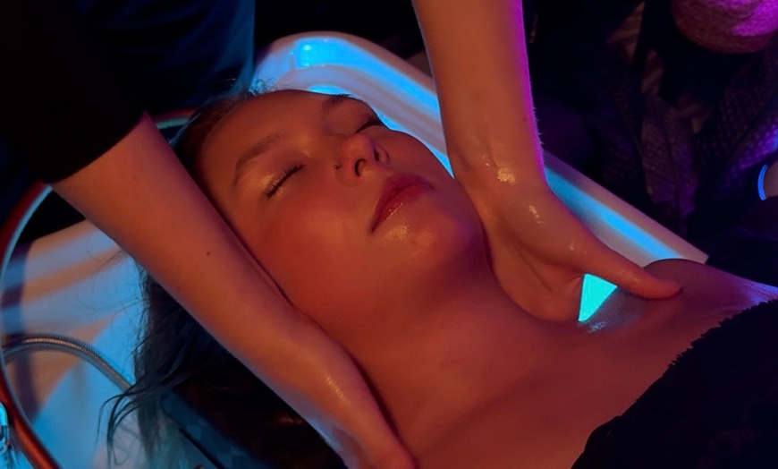 Image 6: Zanurz się w relaksującym Head Spa: pielęgnacja, masaż i więcej