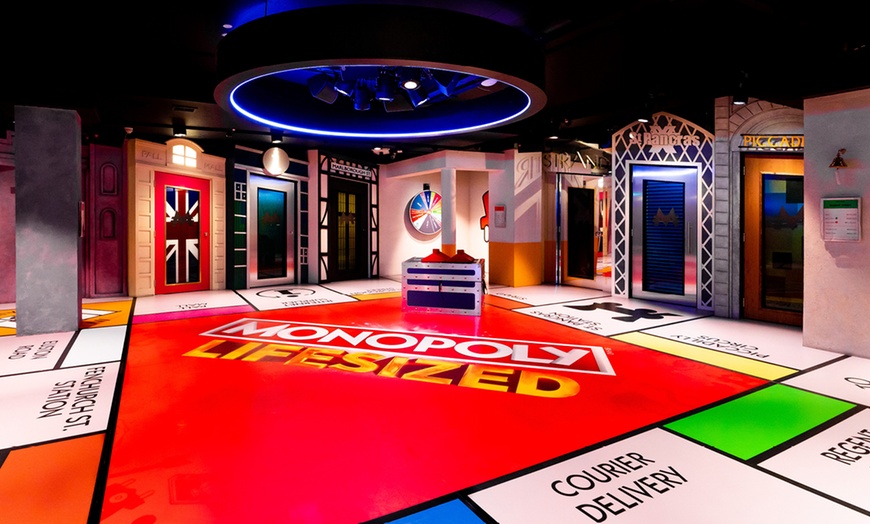 Image 9: Monopoly Lifesized Experience – Play, Compete & Dine
