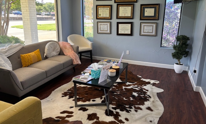 Image 2: Relax with 60 or 90 Minute Custom Swedish or Deep Tissue Massage 