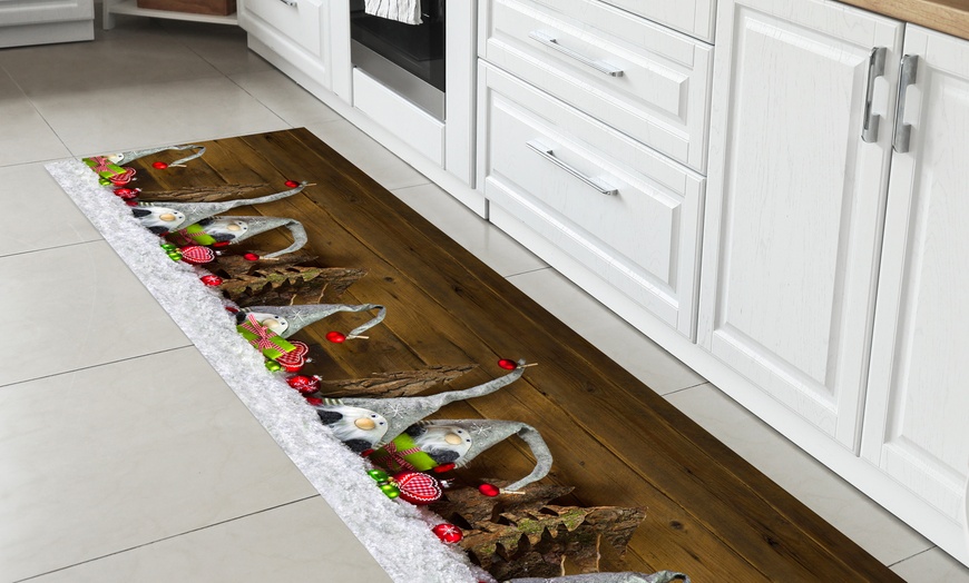 Image 9: Antislip keukentapijt met kerstpatroon