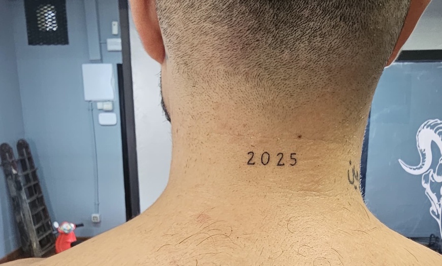 Image 2: 1 o 2 mini tatuajes de 5 cm para 1 persona