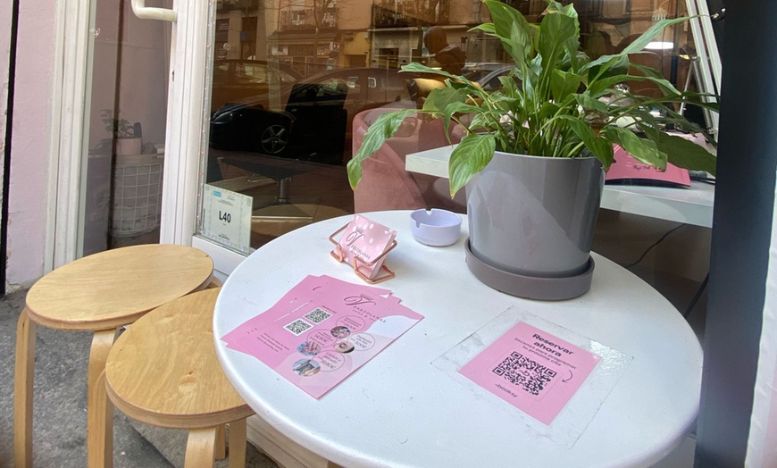 Image 5: 1 sesión de manicura y/o pedicura 