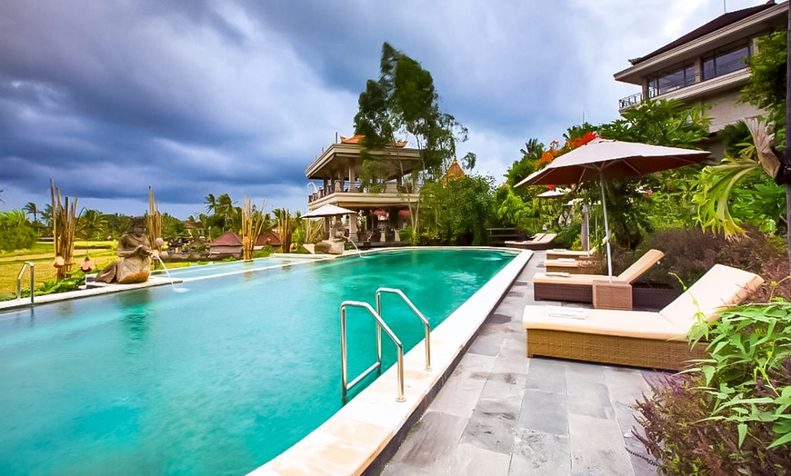 Image 1: ✈ Bali & Ubud: 10-Night 4*Getaway with Flights, Stay, Breakfast & More