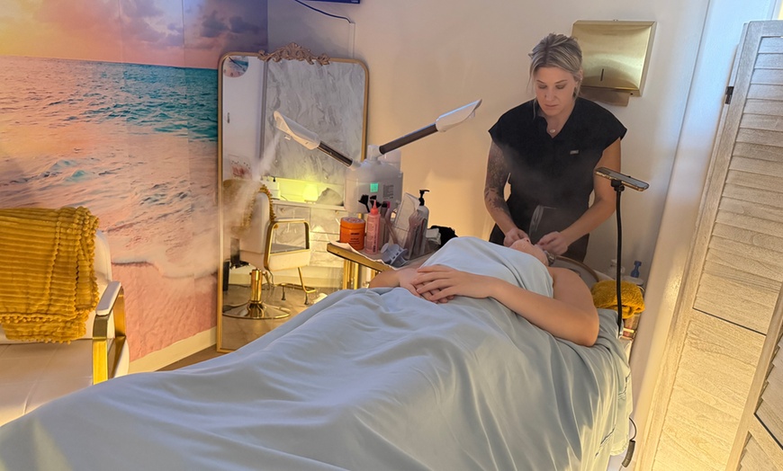 Image 2: Relax & Rejuvenate: Luxury Hair and Head Spa Experience 