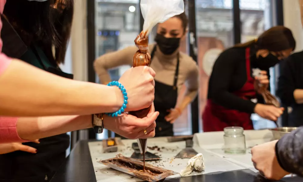 Taller creativo de chocolate o caramelos artesanales de 2 horas