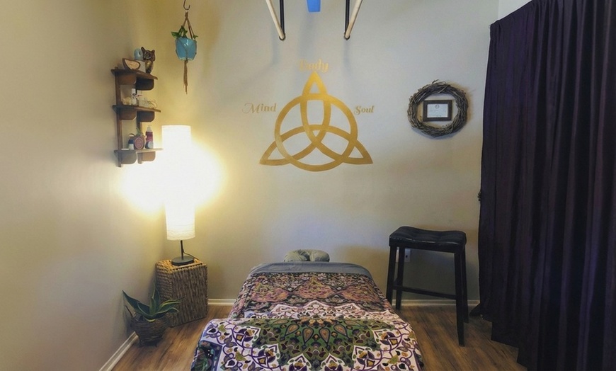 Image 6: One 30, 60, or 90-Minutes Deep Tissue Massage for Relaxation
