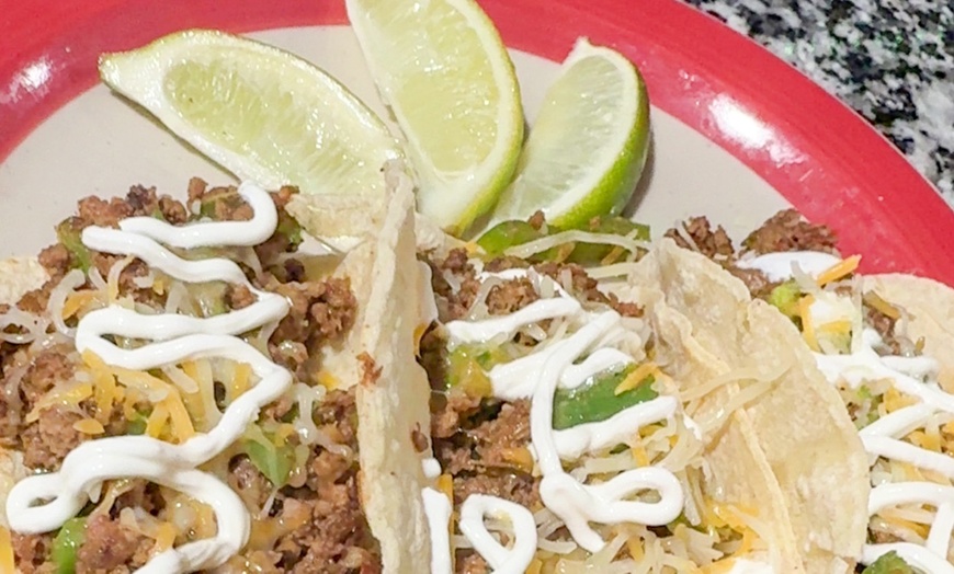 Image 2: Get Flavor-Packed Tacos & Karaoke or Tacos Margarita karaoke