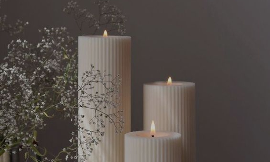 Image 9: Hydrafacial with LED Light Therapy, Korean Mask in a Luxury Clinic