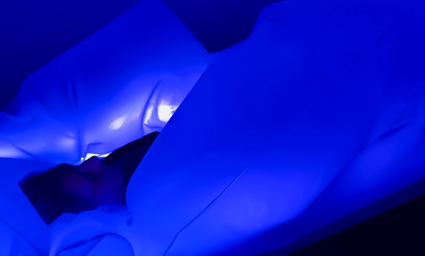 Image 8: Sesiones y bonos de haloterapia, gravedad cero y circuito detox